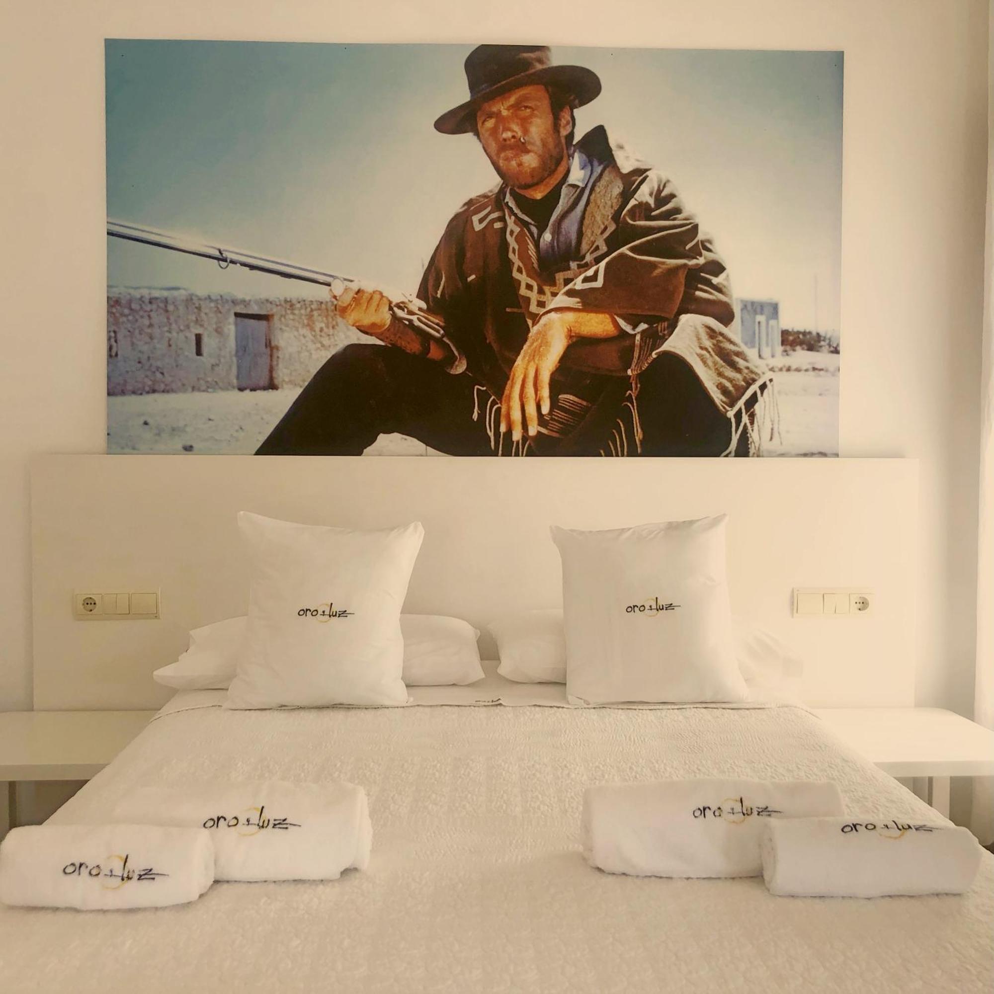 Oro Y Luz Aparthotel Родалкилар Екстериор снимка