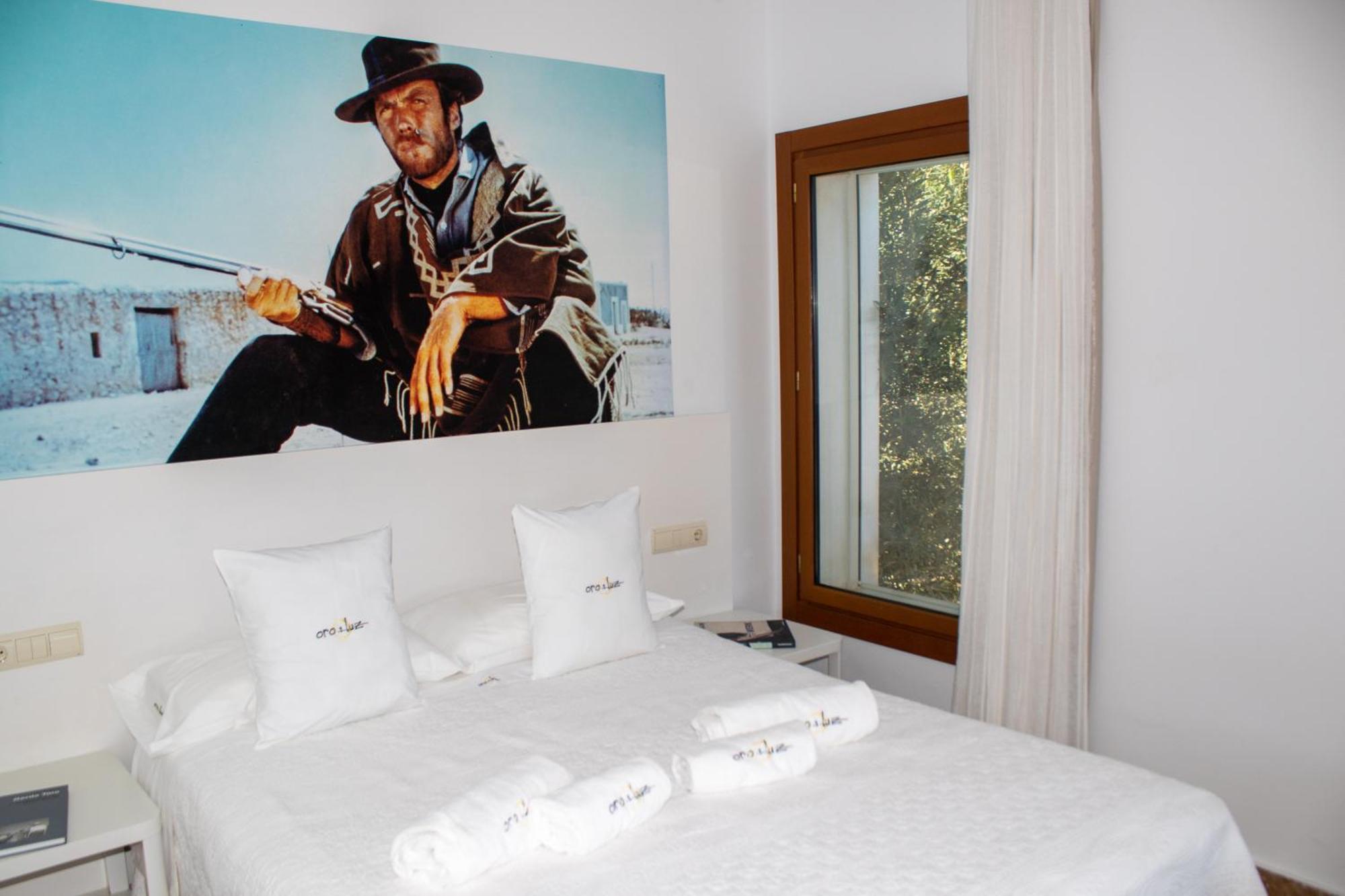 Oro Y Luz Aparthotel Родалкилар Екстериор снимка